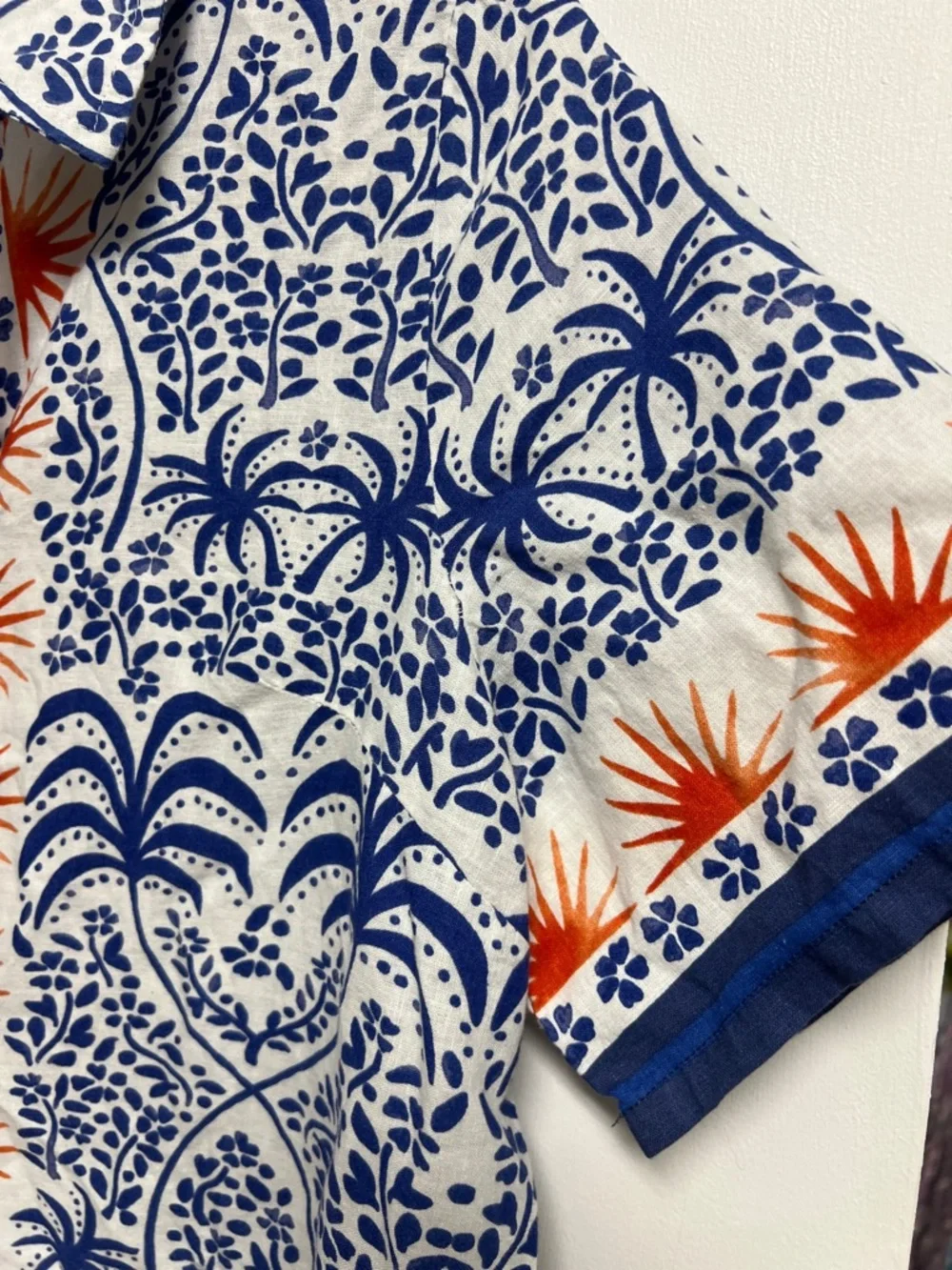 Rachel Zoe White Short Sleeve Linen Button-Up Shirt Blue & Orange Print Large - Picture 4 of 6